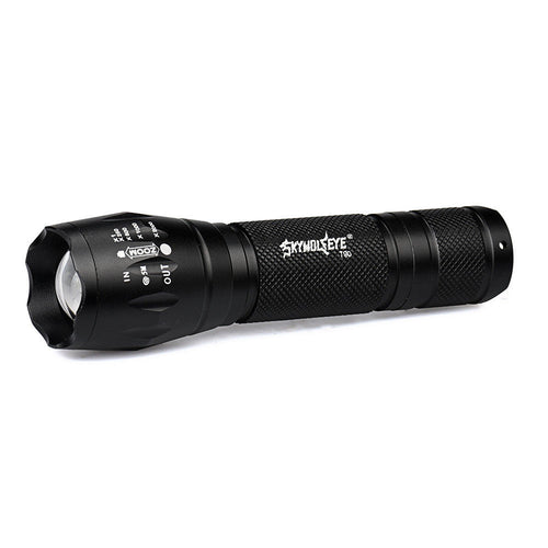 Kraftig 1200 lumen XML-T6 LED-lommelykt med praktisk oppbevaringshylster